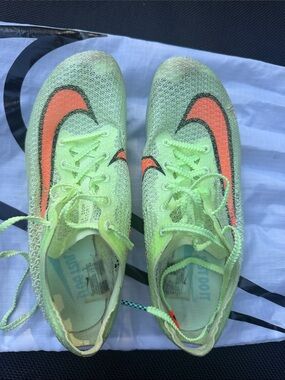 Nike spikes